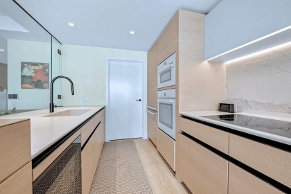 Photo 3 at 1503 - 620 Cardero Street, Coal Harbour, Vancouver West