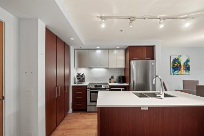 Photo 4 at 414 - 221 E 3rd Street, Lower Lonsdale, North Vancouver