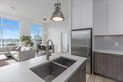 Photo 7 at 403 - 615 E 3rd Street, Lower Lonsdale, North Vancouver