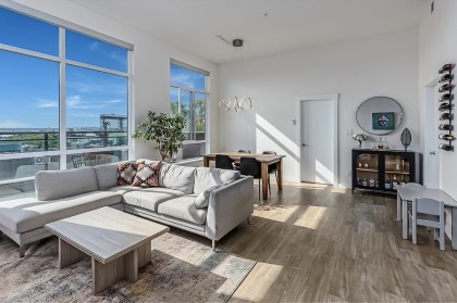 Photo 1 at 403 - 615 E 3rd Street, Lower Lonsdale, North Vancouver