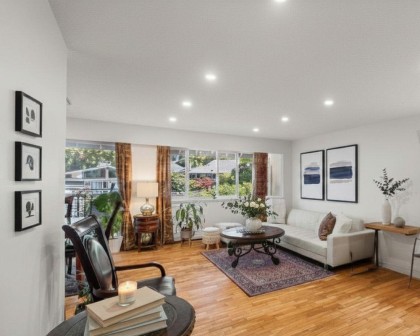 Photo 2 at 608 - 555 W 28th Street, Upper Lonsdale, North Vancouver