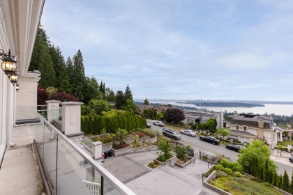 Photo 16 at 2185 Westhill Wynd, Westhill, West Vancouver