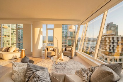 Photo 2 at 802 - 1409 W Pender Street, Coal Harbour, Vancouver West