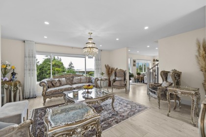 Photo 4 at 738 Sylvan Avenue, Canyon Heights NV, North Vancouver