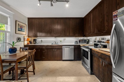 Photo 9 at 401 Somerset Street, Upper Lonsdale, North Vancouver
