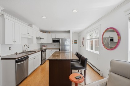 Photo 9 at 46 St. Patricks Avenue, Lower Lonsdale, North Vancouver