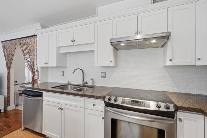 Photo 10 at 46 St. Patricks Avenue, Lower Lonsdale, North Vancouver