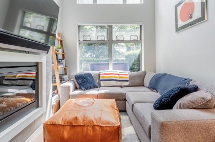 Photo 4 at 1227 Richards Street, Downtown VW, Vancouver West