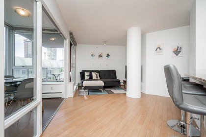 Photo 14 at 806 - 58 Keefer Place, Downtown VW, Vancouver West