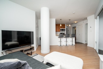 Photo 15 at 806 - 58 Keefer Place, Downtown VW, Vancouver West