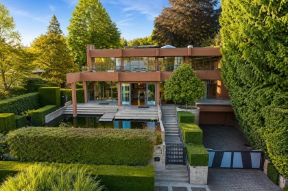 Photo 3 at 687 Beachview Drive, Dollarton, North Vancouver