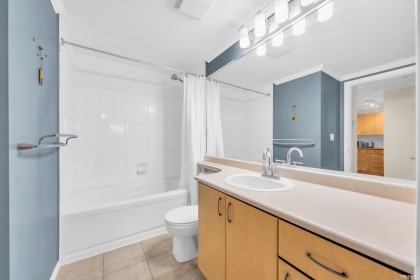 Photo 12 at 210 - 175 E 10th Street, Central Lonsdale, North Vancouver