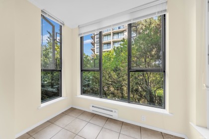 Photo 3 at 210 - 175 E 10th Street, Central Lonsdale, North Vancouver