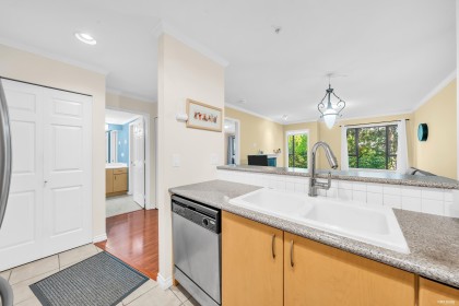 Photo 5 at 210 - 175 E 10th Street, Central Lonsdale, North Vancouver