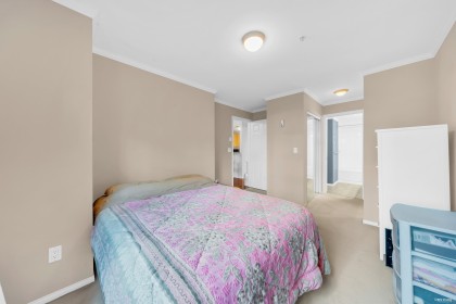 Photo 10 at 210 - 175 E 10th Street, Central Lonsdale, North Vancouver