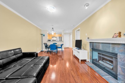 Photo 4 at 210 - 175 E 10th Street, Central Lonsdale, North Vancouver