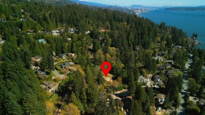 Photo 12 at 4019 Rose Crescent, Sandy Cove, West Vancouver