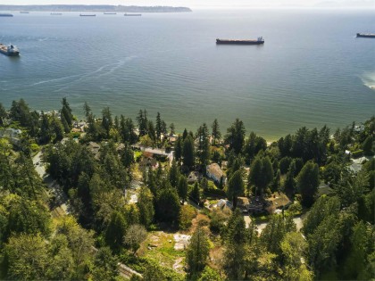 Photo 14 at 4019 Rose Crescent, Sandy Cove, West Vancouver