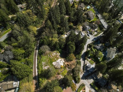 Photo 4 at 4019 Rose Crescent, Sandy Cove, West Vancouver