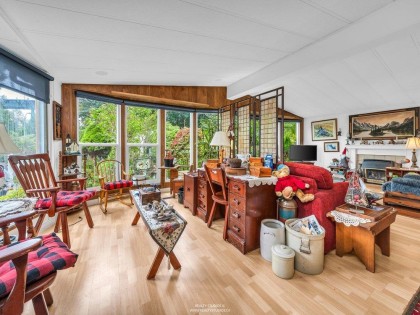 Photo 5 at 515 Tyee Court, Park Royal, West Vancouver