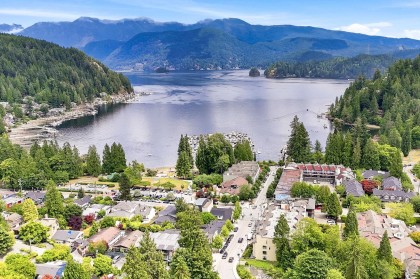 Photo 39 at 104 - 2181 Panorama Drive, Deep Cove, North Vancouver