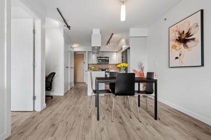 Photo 9 at 306 - 683 W Victoria Park, Lower Lonsdale, North Vancouver