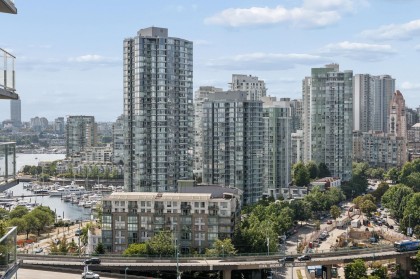 Photo 23 at 2201 - 918 Cooperage Way, Yaletown, Vancouver West