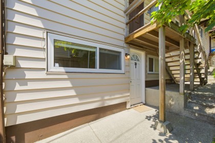 Photo 3 at 338-342 St. Georges Avenue, Lower Lonsdale, North Vancouver