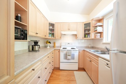 Photo 8 at 646 E Windsor Road, Princess Park, North Vancouver