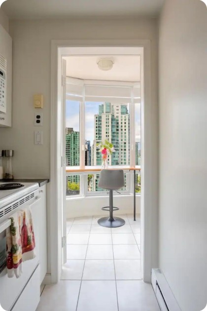 Photo 10 at 2105 - 1166 Melville Street, Coal Harbour, Vancouver West