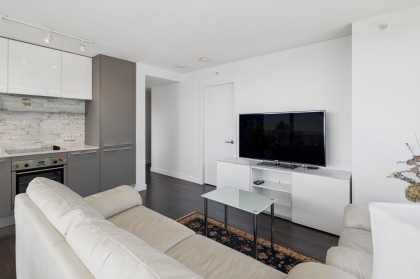 Photo 7 at 804 - 8131 Nunavut Lane, Marpole, Vancouver West