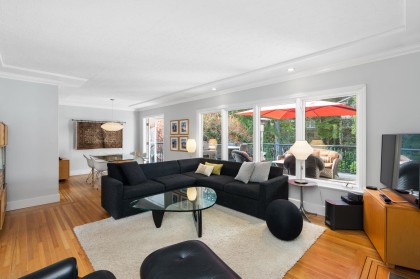 Photo 5 at 956 Belvista Crescent, Canyon Heights NV, North Vancouver
