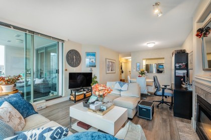 Photo 7 at 903 - 140 E 14th Street, Central Lonsdale, North Vancouver