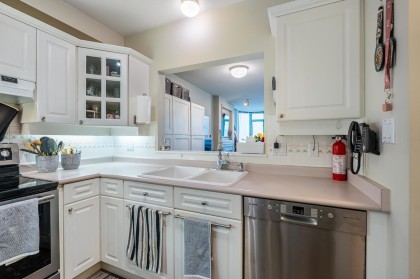 Photo 8 at 903 - 140 E 14th Street, Central Lonsdale, North Vancouver