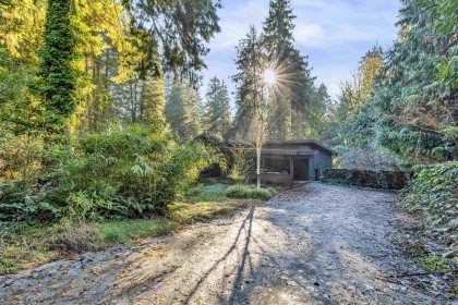 Photo 6 at LOT A - 430 Macbeth Crescent, Cedardale, West Vancouver