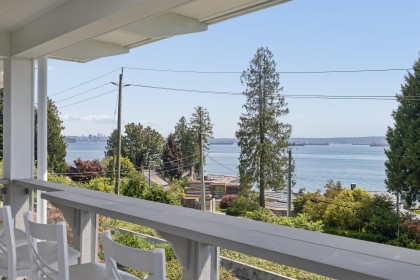 Photo 22 at 2621 Bellevue Avenue, Dundarave, West Vancouver