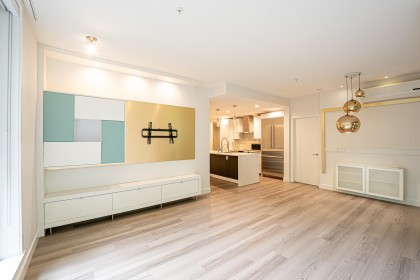 Photo 4 at 105 - 733 W 3rd Street, Harbourside, North Vancouver