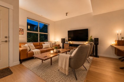 Photo 1 at 3 - 307 E 15th Street, Central Lonsdale, North Vancouver