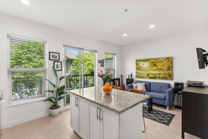 Photo 19 at 3 - 307 E 15th Street, Central Lonsdale, North Vancouver