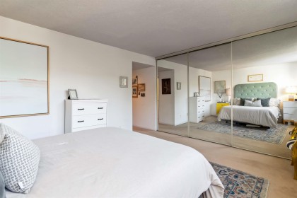 Photo 16 at 802 - 1455 Duchess Avenue, Ambleside, West Vancouver