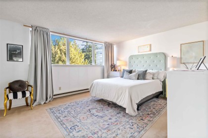 Photo 14 at 802 - 1455 Duchess Avenue, Ambleside, West Vancouver