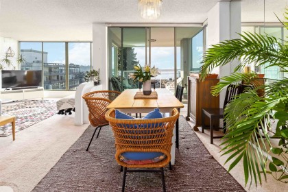 Photo 8 at 802 - 1455 Duchess Avenue, Ambleside, West Vancouver