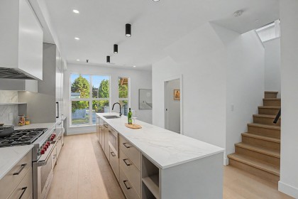 Photo 11 at 1483 W 52nd Avenue, South Granville, Vancouver West