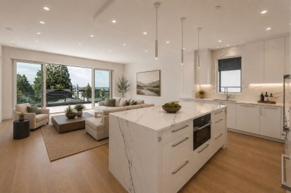 Photo 9 at 1202 Duchess Avenue, Ambleside, West Vancouver