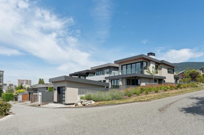 Photo 37 at 1202 Duchess Avenue, Ambleside, West Vancouver