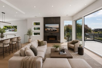 Photo 4 at 1202 Duchess Avenue, Ambleside, West Vancouver