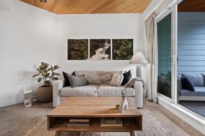 Photo 5 at 614 - 108 E 8th Street, Central Lonsdale, North Vancouver