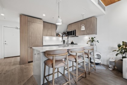 Photo 9 at 614 - 108 E 8th Street, Central Lonsdale, North Vancouver