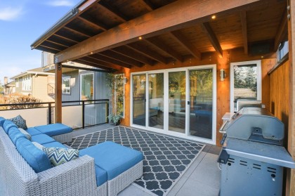 Photo 16 at 2023 Hill Drive, Blueridge NV, North Vancouver