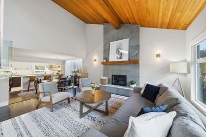 Photo 7 at 2023 Hill Drive, Blueridge NV, North Vancouver
